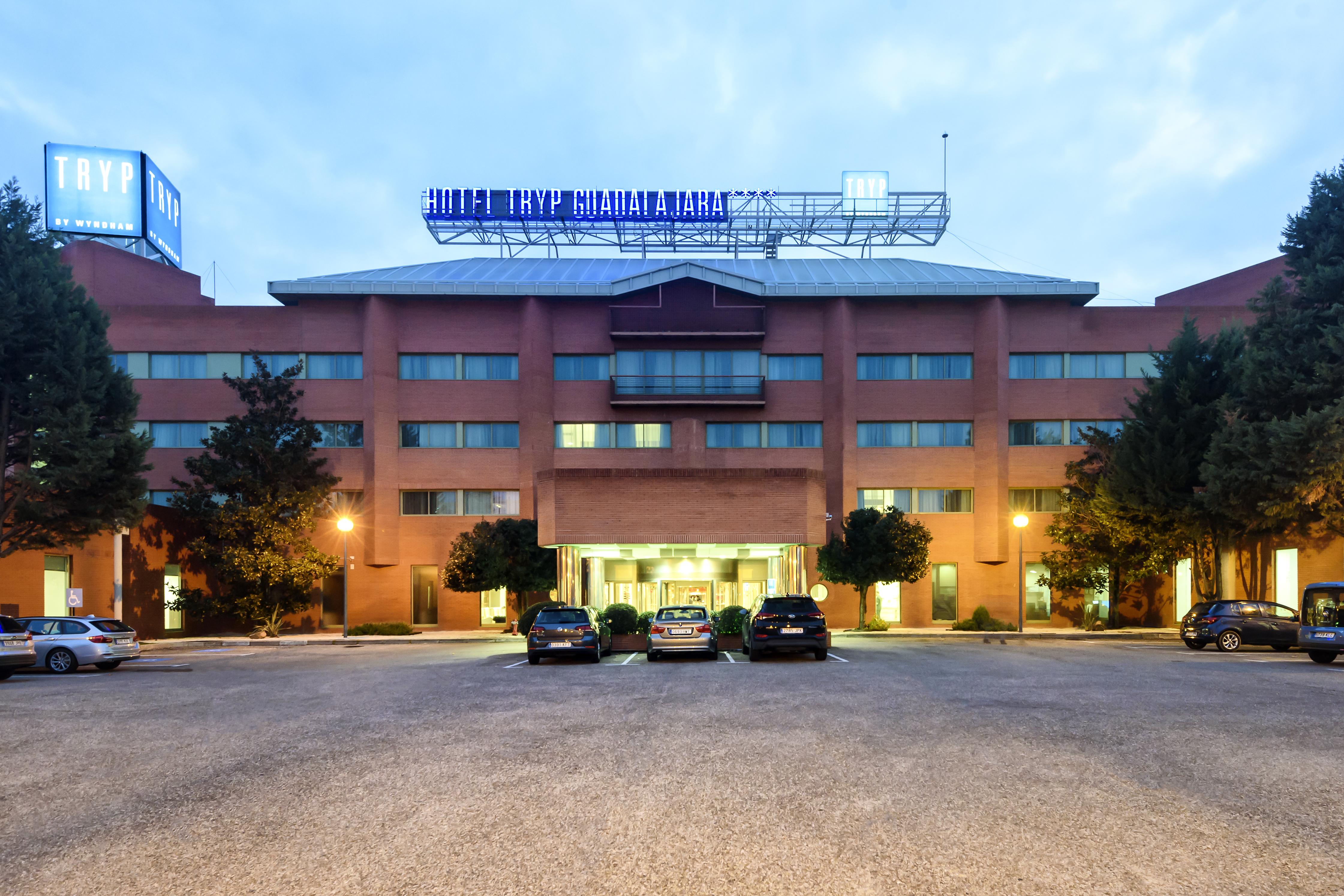 Hotel Guadalajara & Conference Center Affiliated By Melia Extérieur photo